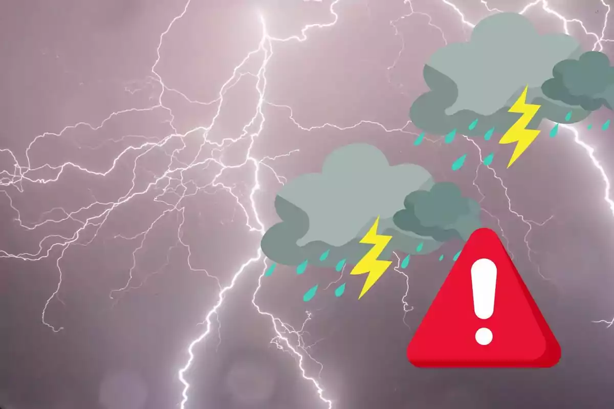 Imagen de un cielo con relámpagos y nubes de tormenta con rayos y gotas de lluvia, acompañada de un símbolo de advertencia en forma de triángulo rojo con un signo de exclamación blanco. Imagen de un cielo con relámpagos y nubes de tormenta con rayos y gotas de lluvia, acompañada de un símbolo de advertencia en forma de triángulo rojo con un signo de exclamación blanco.